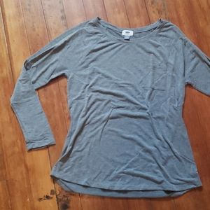 Gray long sleeve shirt